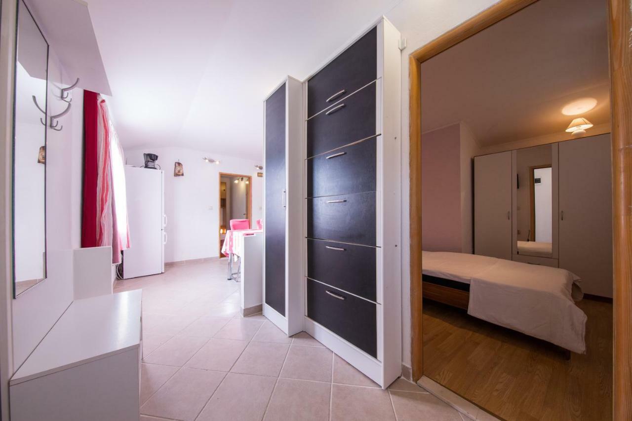 Strma Apartments Віс Екстер'єр фото